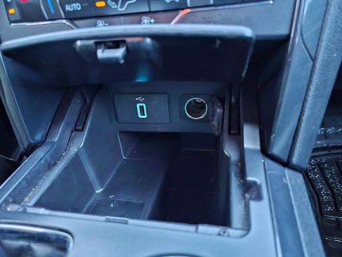 Used 2018 Ford Explorer XLT w/ Equipment Group 202A image 63