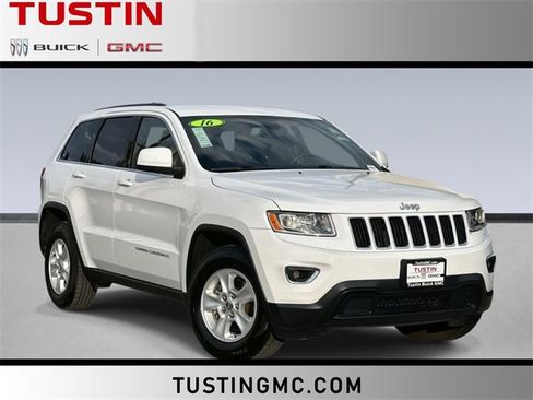 Used 2016 Jeep Grand Cherokee Laredo image 1