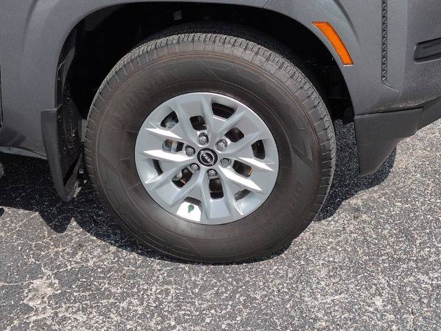 Certified 2024 Nissan Frontier SV w/ Tow Package RWD image 11