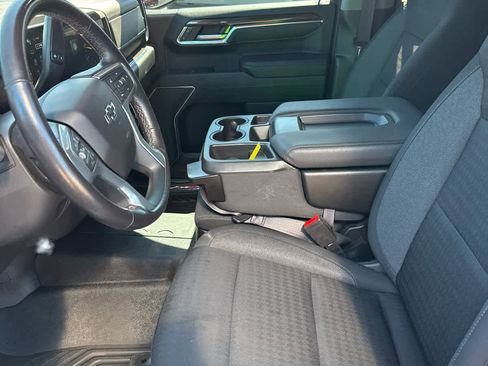 Used 2023 Chevrolet Silverado 1500 LT Trail Boss w/ Protection Package AWD/4WD image 6
