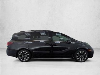 Used 2025 Honda Odyssey Elite video 4