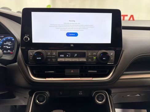 New 2026 Toyota Grand Highlander AWD image 32