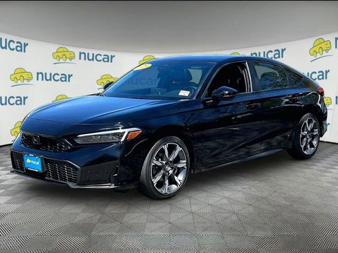 Used 2025 Honda Civic Sport Touring image 3
