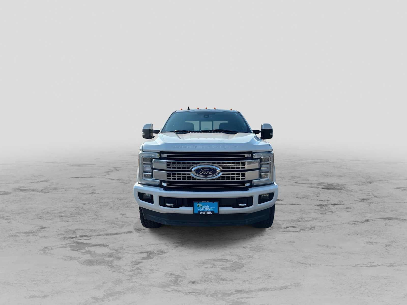 Used 2019 Ford F350 Platinum w/ Platinum Ultimate Package AWD/4WD image 3