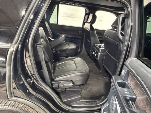 Used 2018 Ford Expedition Limited AWD/4WD image 15