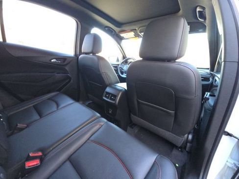 Used 2022 Chevrolet Equinox RS w/ RS Leather Package image 18