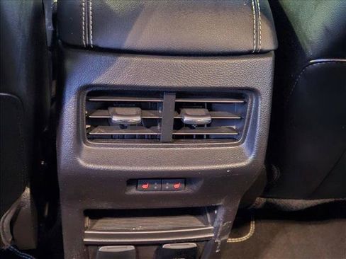 Used 2019 Ford Edge ST w/ Equipment Group 401A AWD/4WD image 18