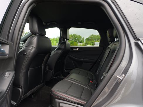 Used 2024 Ford Escape ST-Line w/ Tech Pack #1 AWD/4WD image 20