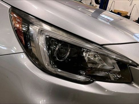 Used 2018 Subaru Outback 2.5i Premium image 28