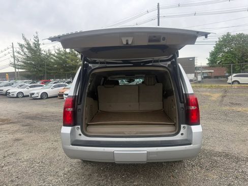 Used 2015 Chevrolet Suburban LT AWD/4WD image 28
