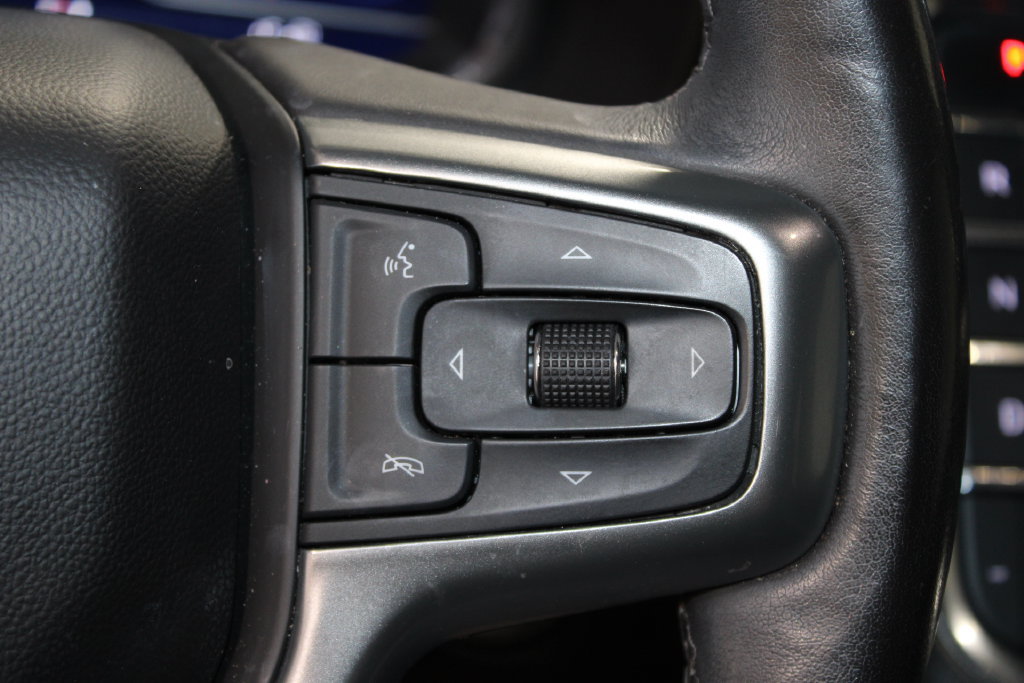 Used 2022 Chevrolet Suburban Premier RWD image 40