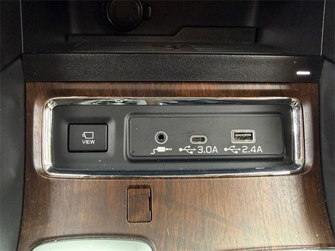 Used 2023 Subaru Ascent Touring image 19