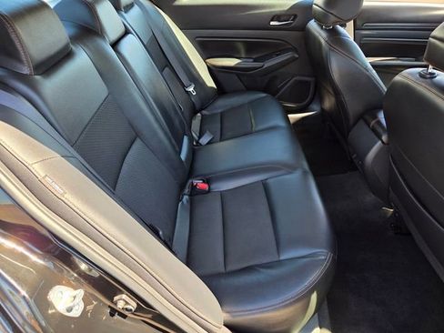Used 2022 Nissan Altima 2.5 SR FWD image 14
