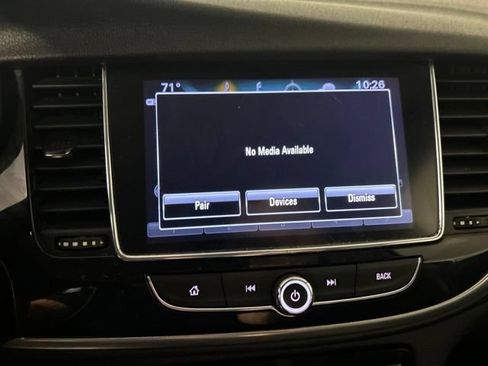 Used 2020 Buick Encore Preferred FWD image 23