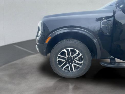 Used 2024 Ford Ranger Lariat w/ Advanced Towing Package image 24