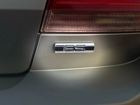 Used 2005 Mitsubishi Galant ES image 24