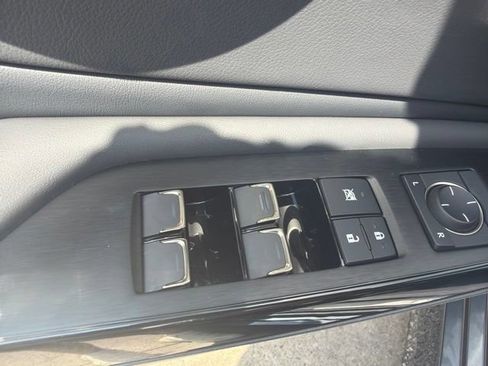 Certified 2025 Lexus ES 350 w/ Accessory Package (Z2) FWD image 28