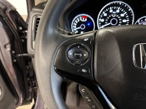 Used 2016 Honda HR-V EX image 25