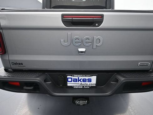 Used 2020 Jeep Gladiator Overland AWD/4WD image 34
