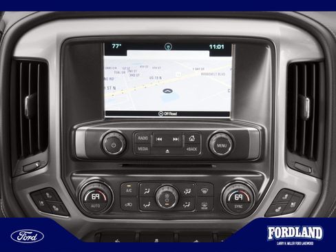 Used 2018 Chevrolet Silverado 1500 LTZ AWD/4WD image 11