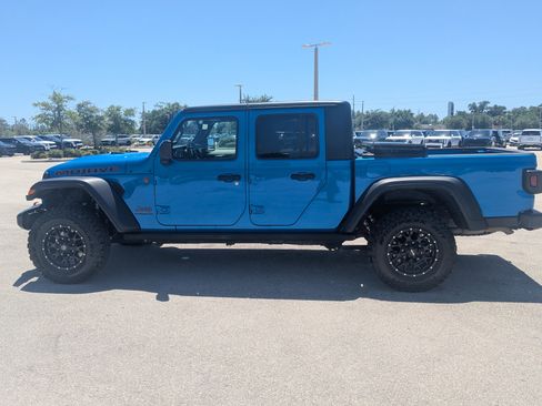 Used 2022 Jeep Gladiator Mojave w/ Cold Weather Group image 8
