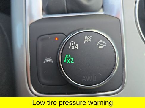 Used 2025 Chevrolet Blazer LT AWD/4WD image 40