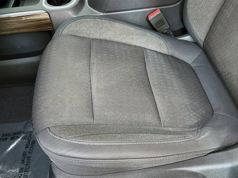 Used 2019 Chevrolet Silverado 1500 RST image 21