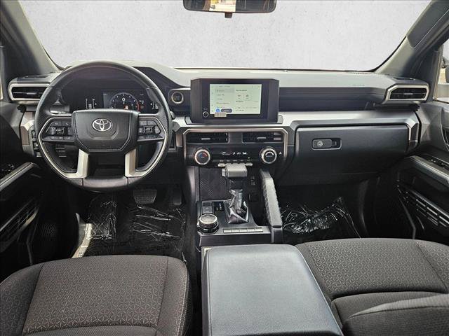 Used 2025 Toyota 4Runner SR5 AWD/4WD image 17
