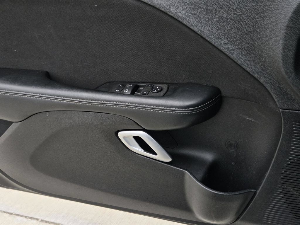 Used 2022 Dodge Challenger GT RWD image 11