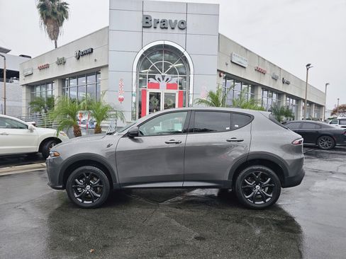 Used 2024 Dodge Hornet GT w/ GT Blacktop Package image 4