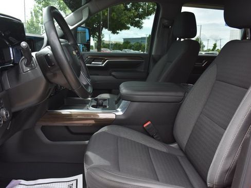 Used 2024 Chevrolet Silverado 2500 LT w/ Convenience Package AWD/4WD image 19