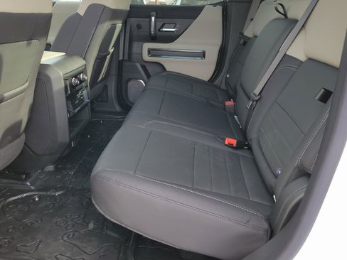 New 2026 GMC Hummer EV 4x4 Crew Cab w/ LPO, Dark Essentials Package image 7