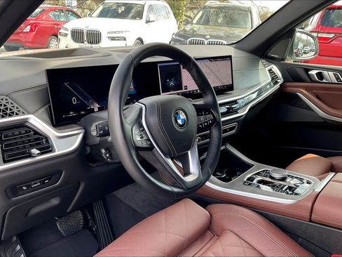 Used 2025 BMW X5 xDrive40i w/ Premium Package AWD/4WD image 17