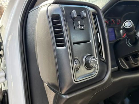 Used 2018 Chevrolet Silverado 1500 W/T w/ WT Fleet Convenience Package image 17