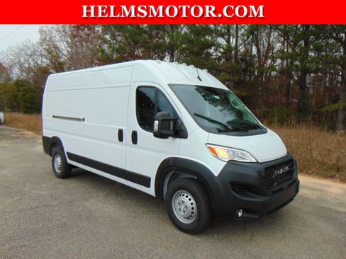 New 2026 RAM ProMaster 2500 w/ Convenience Group image 9