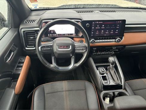 Used 2024 GMC Canyon AT4 AWD/4WD image 18