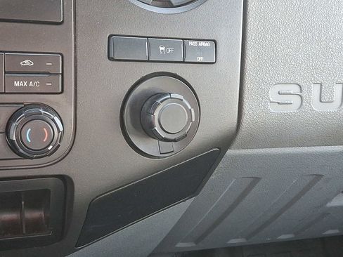 Used 2016 Ford F250 XL w/ Power Equipment Group image 21