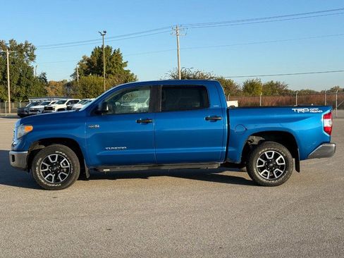 Used 2017 Toyota Tundra SR5 image 2