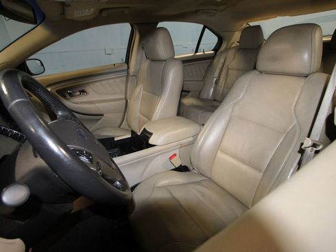 Used 2013 Ford Taurus SEL FWD image 4