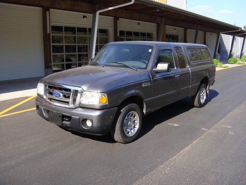 Used 2011 Ford Ranger XLT AWD/4WD image 2