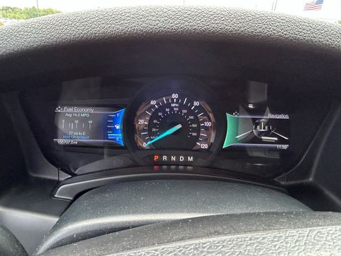 Used 2017 Ford Expedition Limited w/ Equipment Group 301A AWD/4WD image 22
