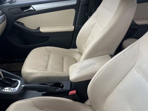 Used 2012 Volkswagen Jetta TDI image 14