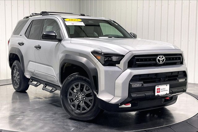 Certified 2025 Toyota 4Runner SR5 AWD/4WD image 3