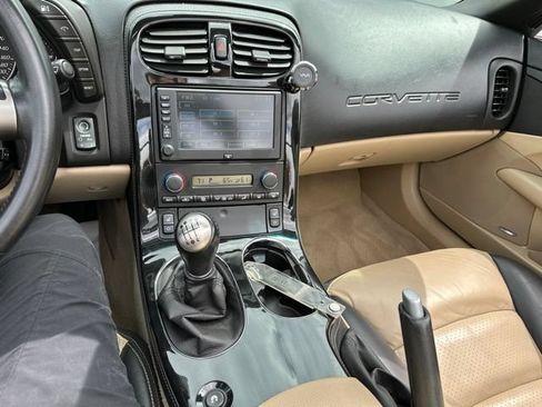 Used 2008 Chevrolet Corvette Convertible w/ Preferred Equipment Group RWD image 19