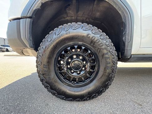 Used 2025 GMC Sierra 2500 AT4X w/ AT4X AEV Edition AWD/4WD image 16