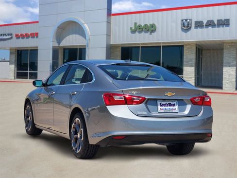 Used 2024 Chevrolet Malibu LT FWD image 4
