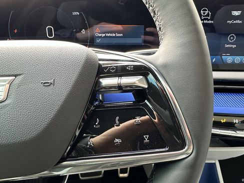 New 2026 Cadillac Optiq Sport 2 image 22