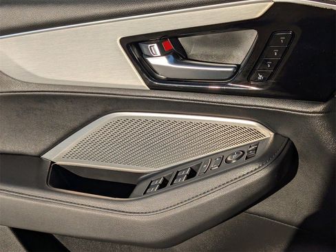 Used 2024 Acura MDX FWD image 24