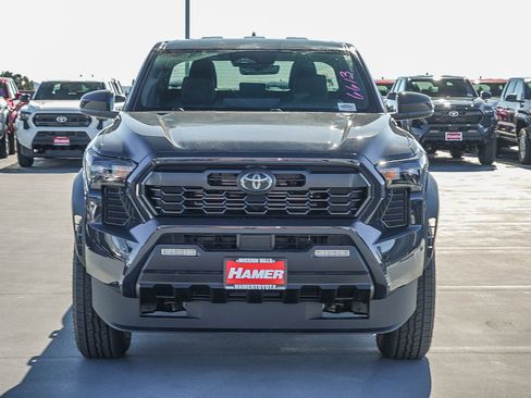 New 2026 Toyota Tacoma TRD Off-Road image 2