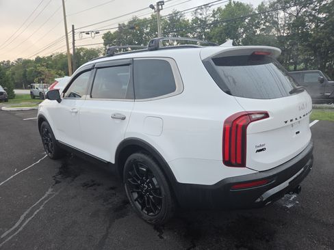 Used 2022 Kia Telluride EX w/ EX Premium Package AWD/4WD image 13